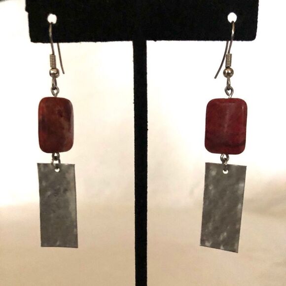 🍭6/$30 | Dual Geometric Dangle Earrings - Picture 3 of 3